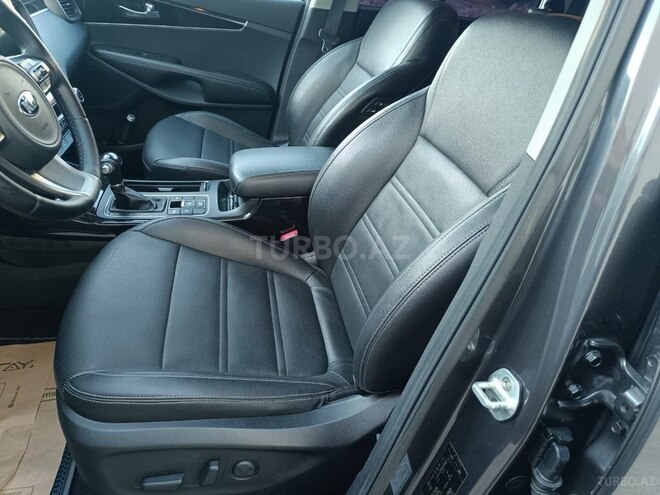 Kia Sorento-11