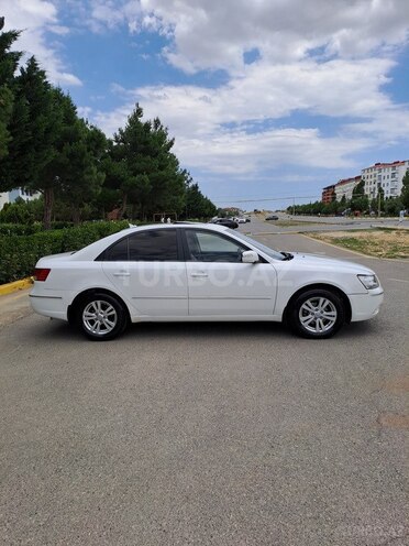 Hyundai Sonata-4