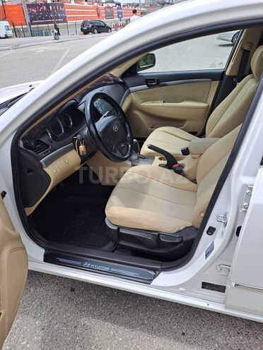 Hyundai Sonata-10