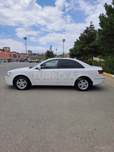 Hyundai Sonata-5
