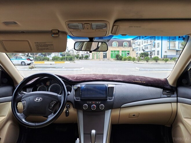 Hyundai Sonata-8