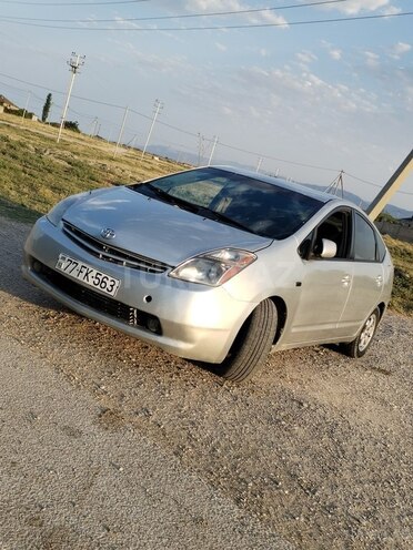 Toyota Prius-1