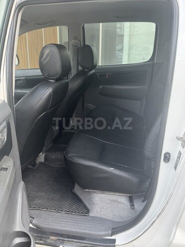 Toyota Hilux-6