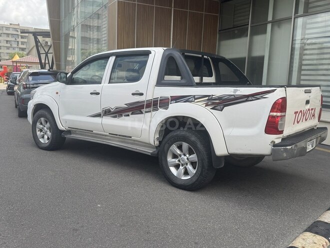 Toyota Hilux-5