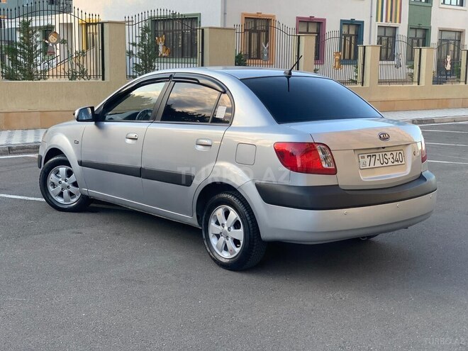 Kia Rio-7