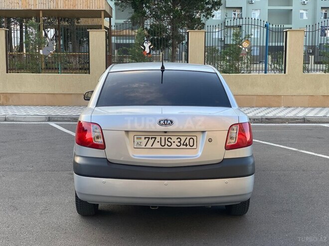 Kia Rio-9