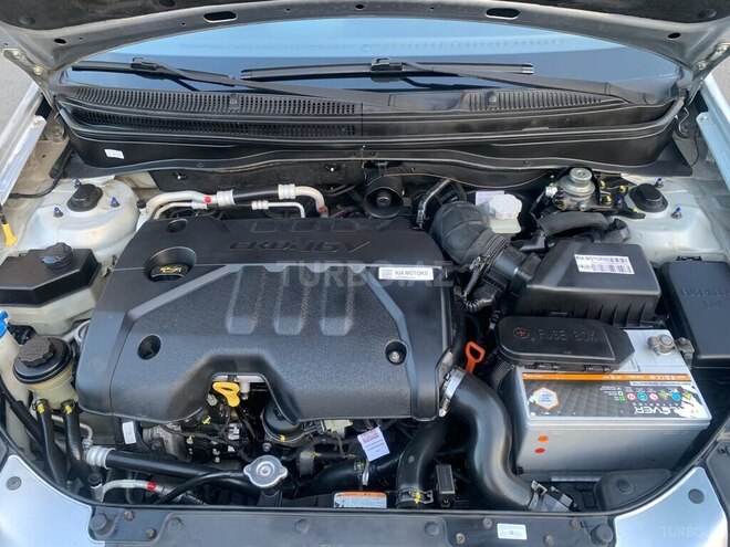 Kia Rio-12
