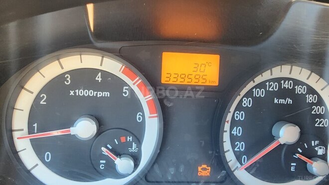 Kia Rio-5