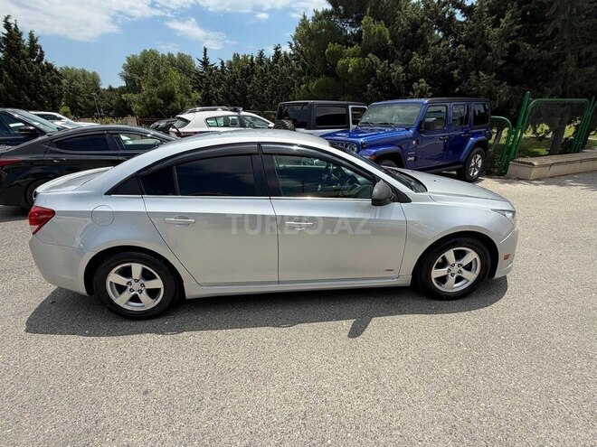 Chevrolet Cruze-4