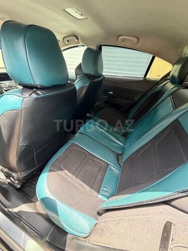 Chevrolet Cruze-10