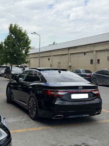 Hyundai Grandeur-5