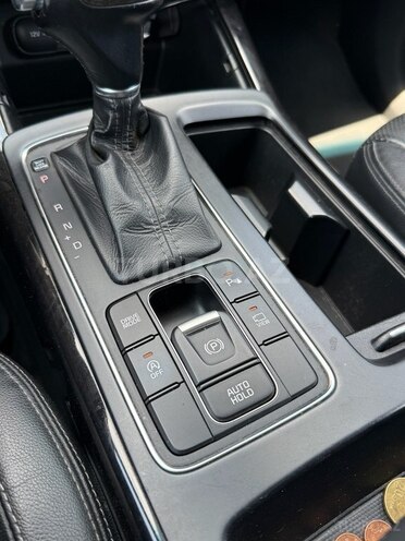 Kia Sorento-12