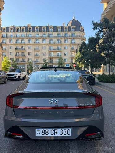 Hyundai Sonata-6