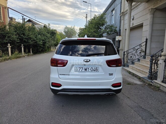 Kia Sorento-6