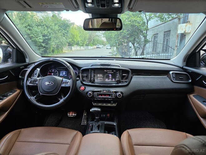 Kia Sorento-11