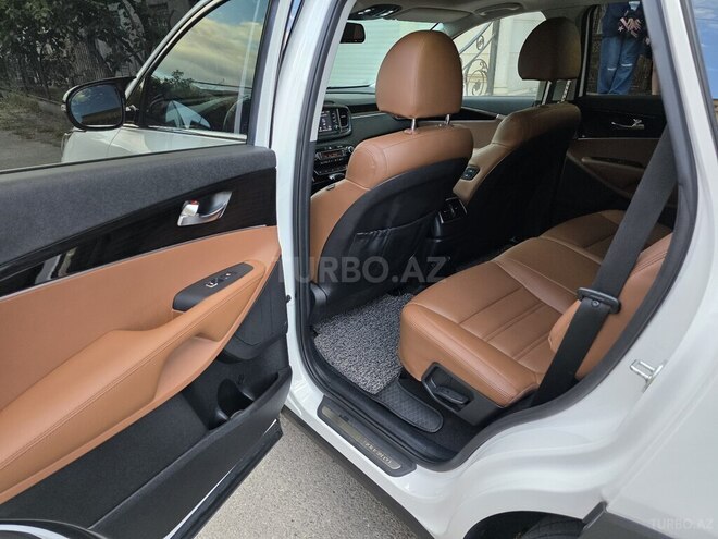 Kia Sorento-13