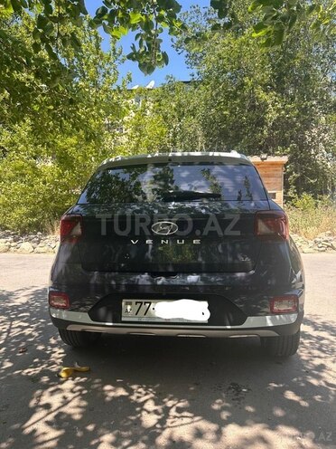 Hyundai Venue-4