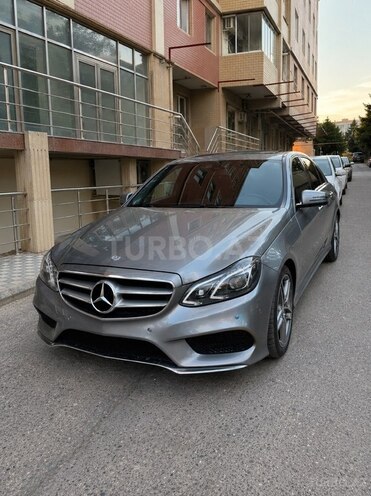 Mercedes E 200-1