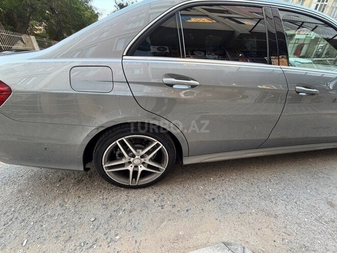 Mercedes E 200-8