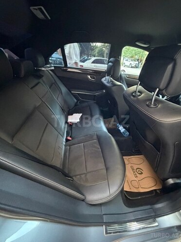 Mercedes E 200-6