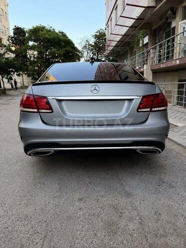 Mercedes E 200-4