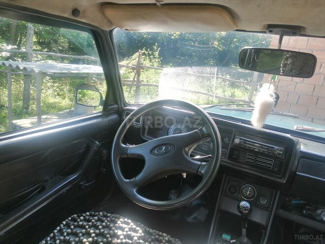 LADA (VAZ) 2107-4