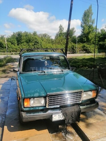 LADA (VAZ) 2107-1