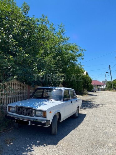 LADA (VAZ) 2107-1