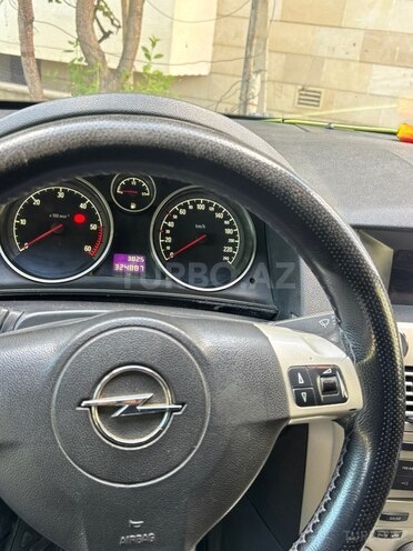 Opel Astra-9