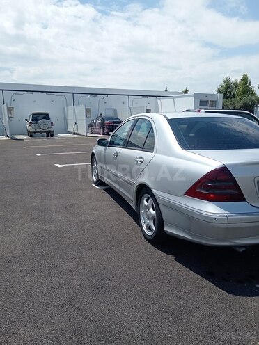 Mercedes C 200-7