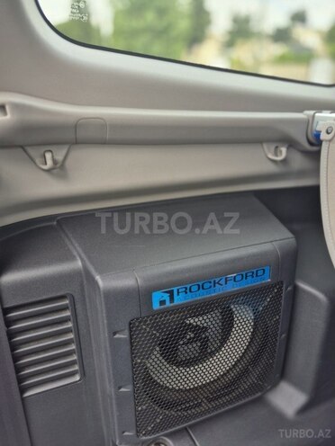 Mitsubishi Pajero-18