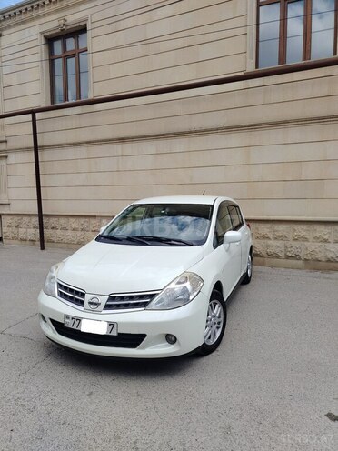 Nissan Tiida-3
