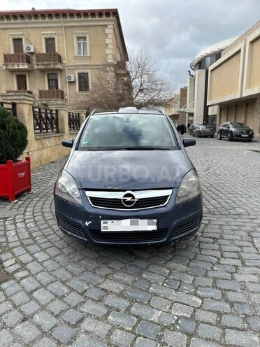 Opel Zafira-2