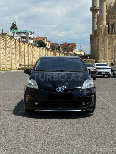 Toyota Prius-1