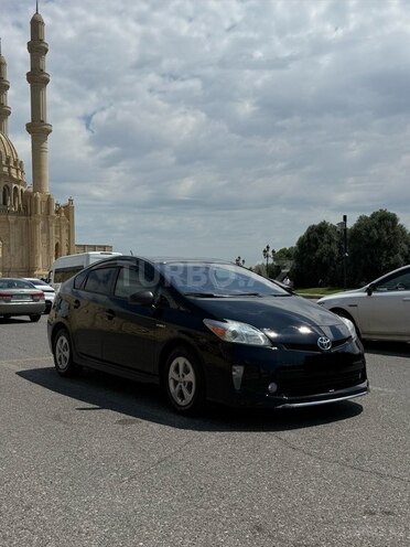 Toyota Prius-3