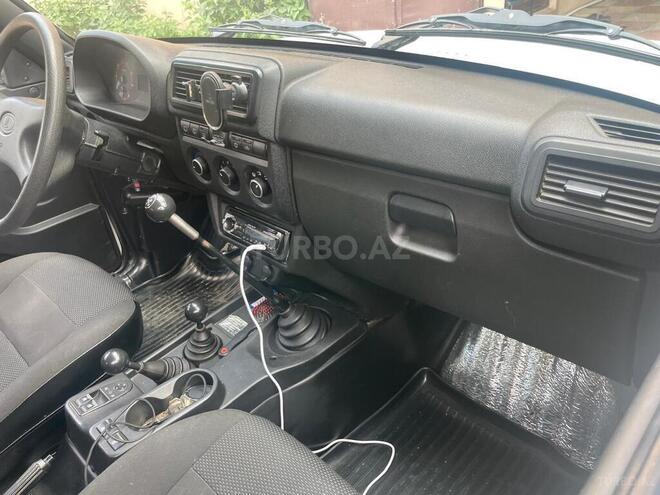 LADA (VAZ) Niva-15