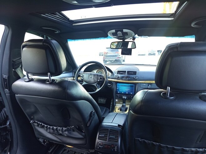 Mercedes E 280-12