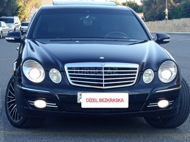 Mercedes E 280-1