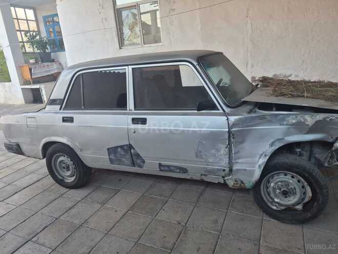 LADA (VAZ) 2107-4