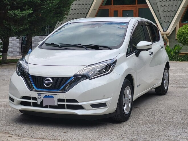 Nissan Note-2