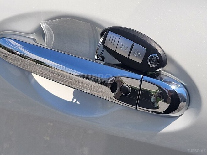 Nissan Note-9