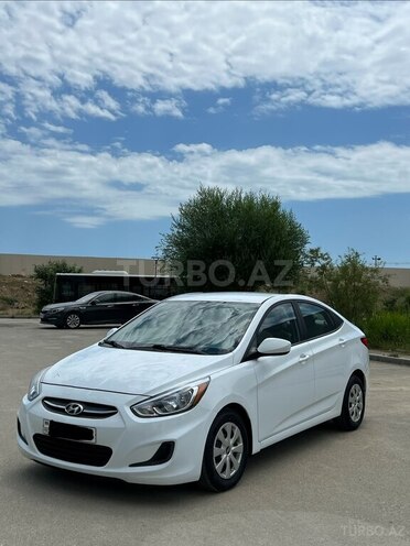 Hyundai Accent-8