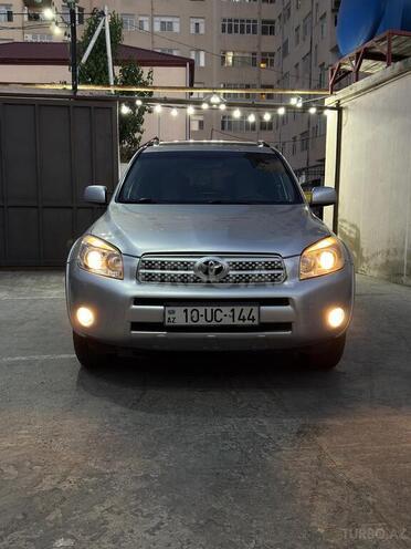 Toyota RAV4-1