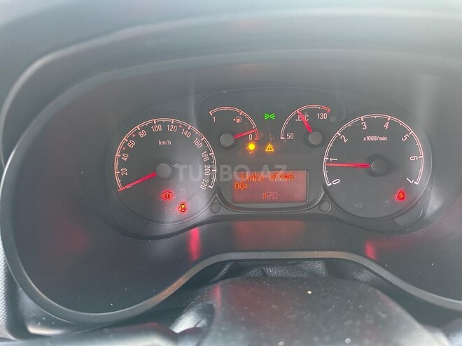 Fiat Doblo-8