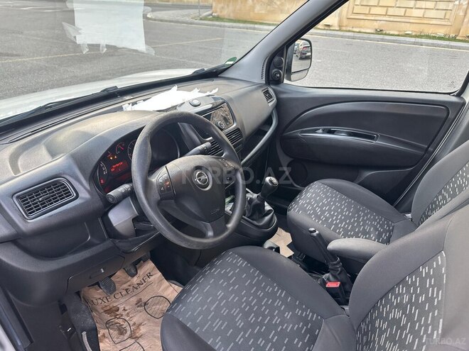 Fiat Doblo-9