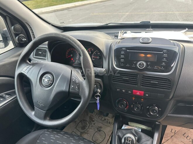 Fiat Doblo-10
