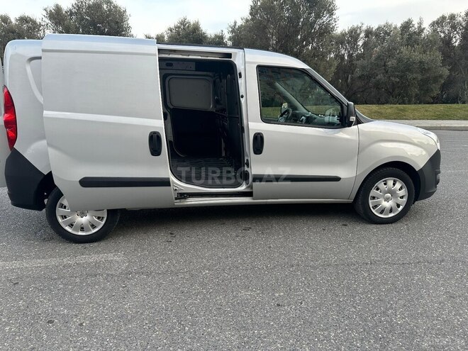 Fiat Doblo-13