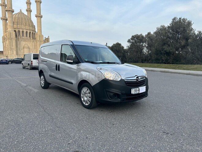 Fiat Doblo-16