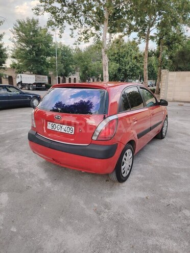Kia Rio-5