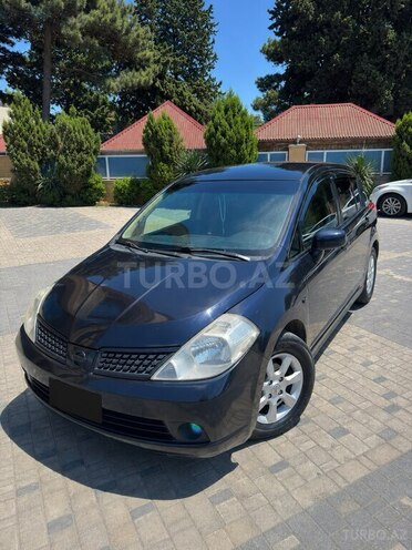 Nissan Tiida-1